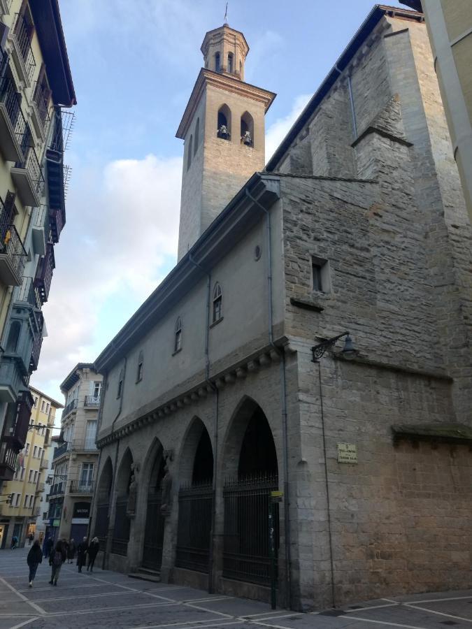 Calle Ansoleaga A 100 Mts Del Ayuntamiento Pamplona Exteriér fotografie