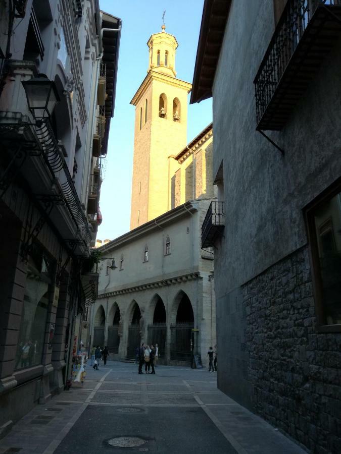 Calle Ansoleaga A 100 Mts Del Ayuntamiento Pamplona Exteriér fotografie